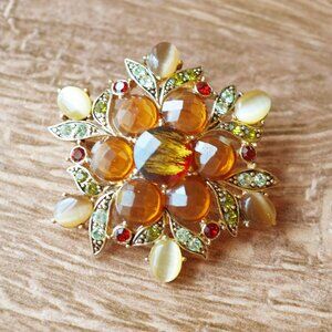 Vintage 1990s Faux Cat’s Eye Floral Brooch | Gold Tone Rhinestone Statement Pin